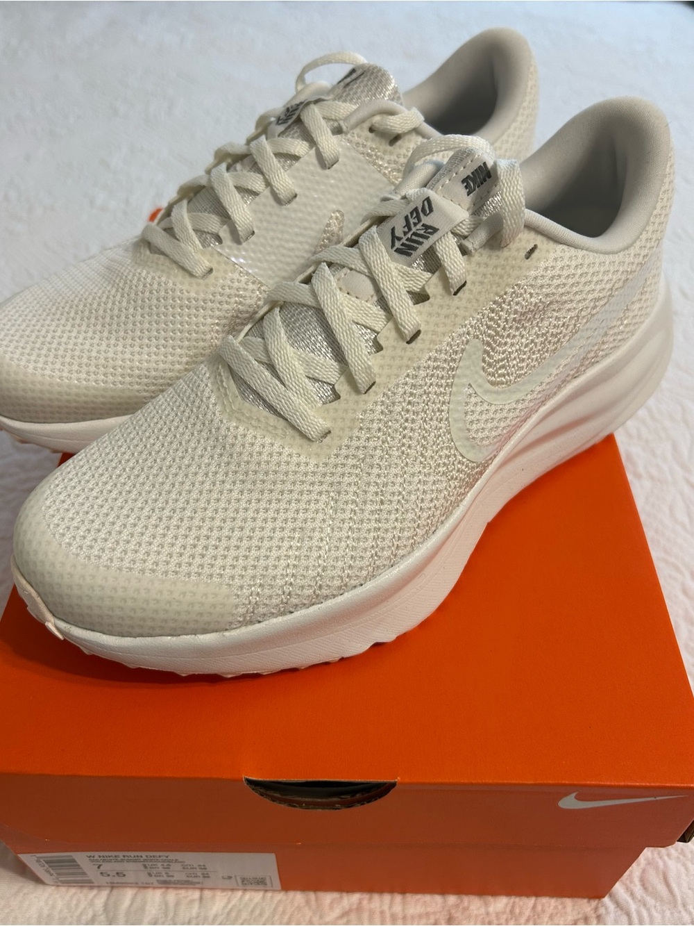 Nike Women’s Run Defy Sail White/ Summit White Chalk Mesh Running Sneakers